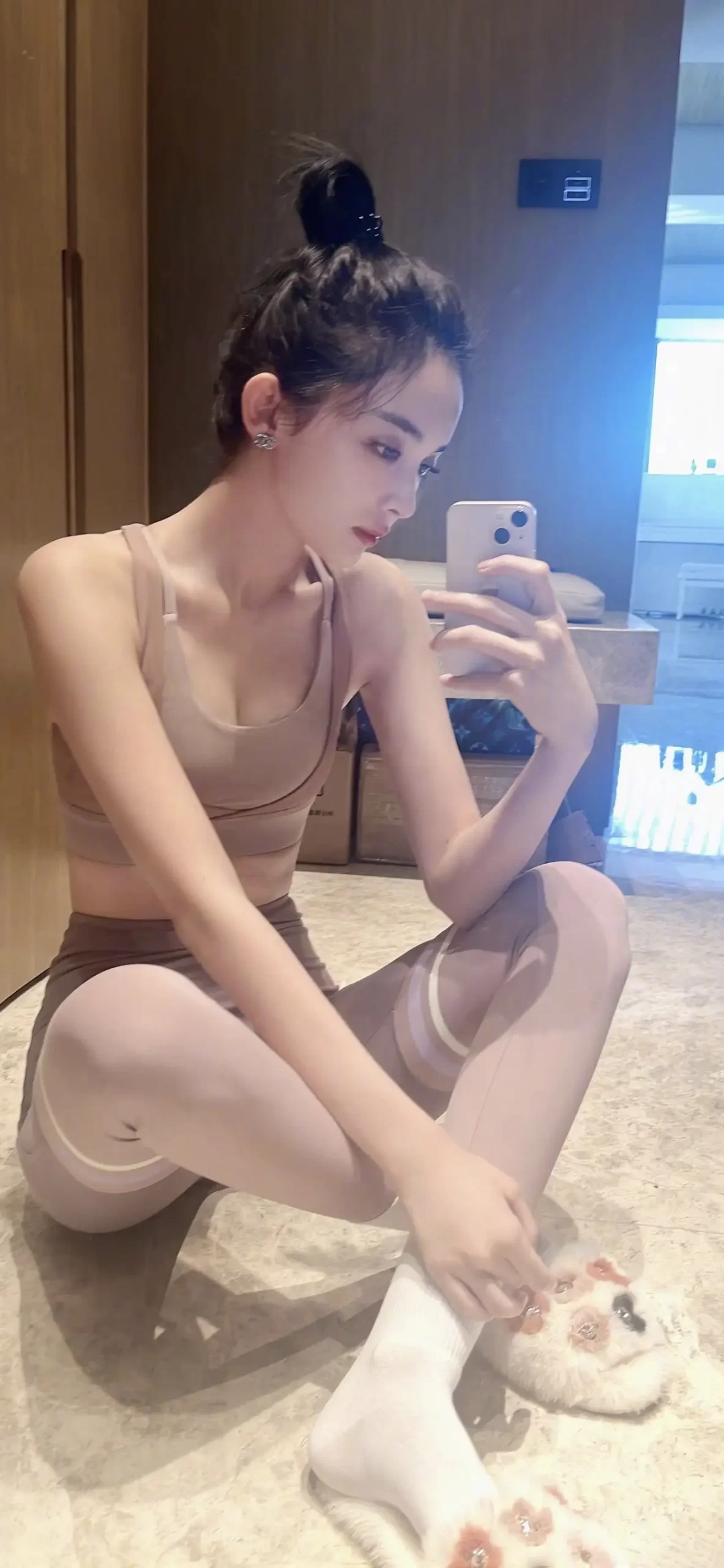 古力娜扎内衣写真插图3