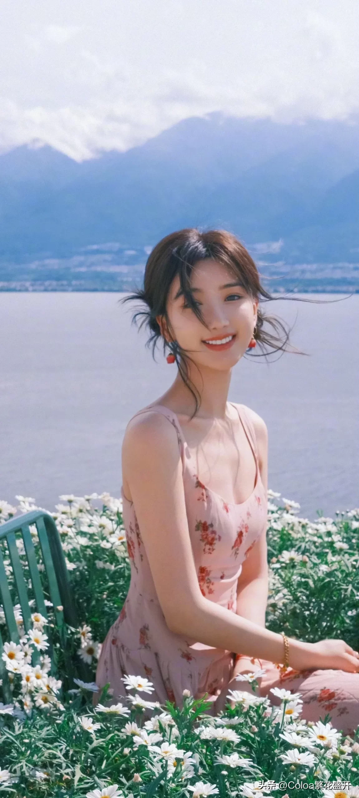 毛晓彤碎花裙写真插图11