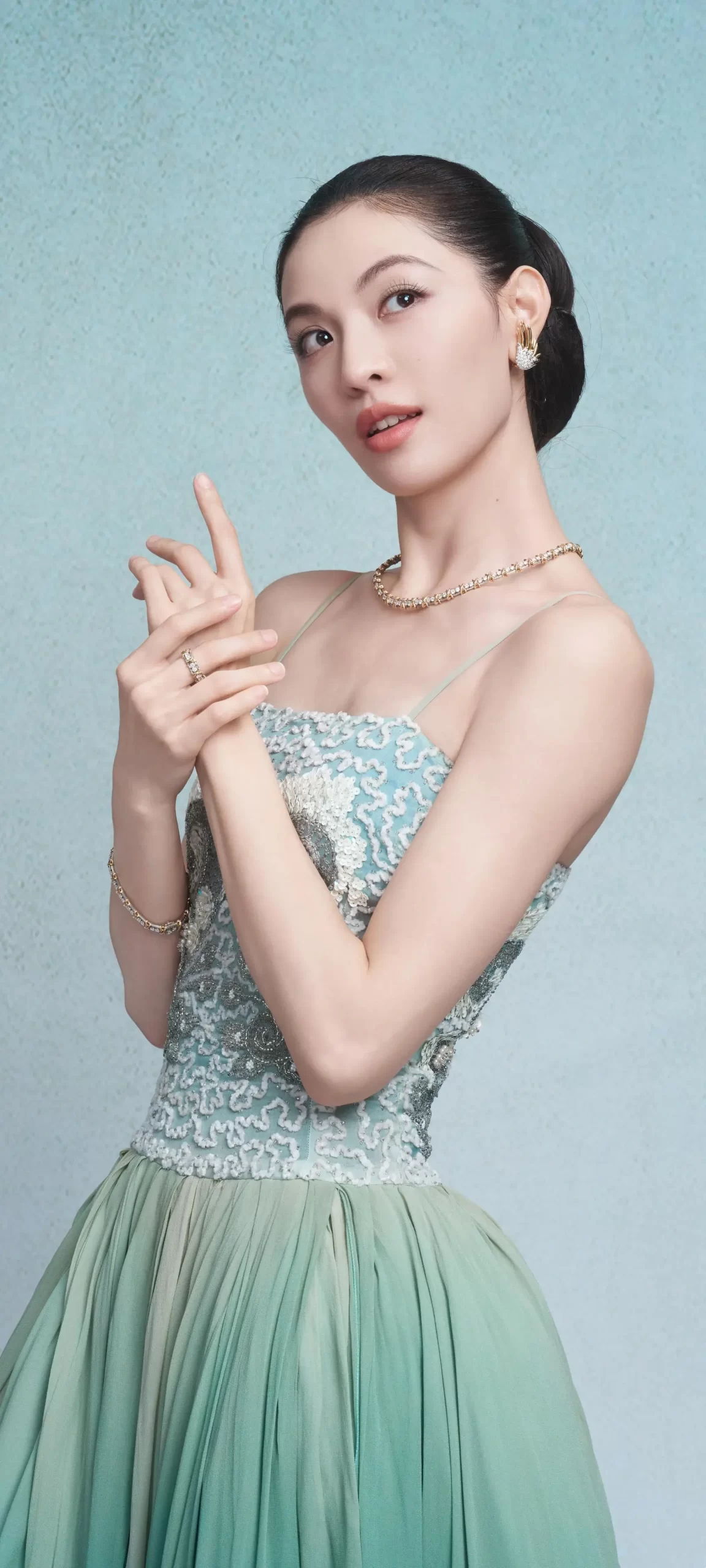 钟楚曦大片写真插图5